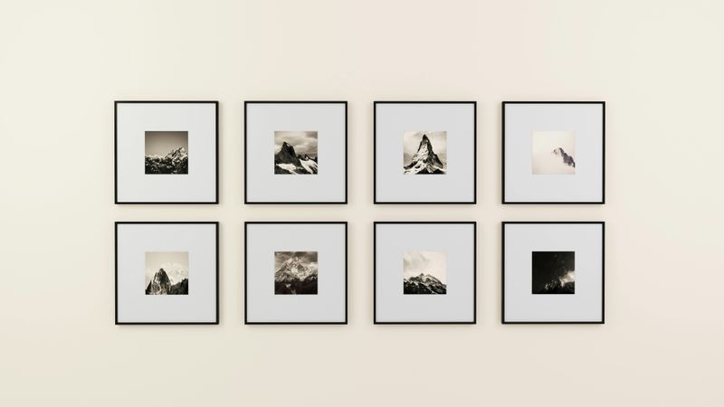 Add Personal Photography in Simple Frames
