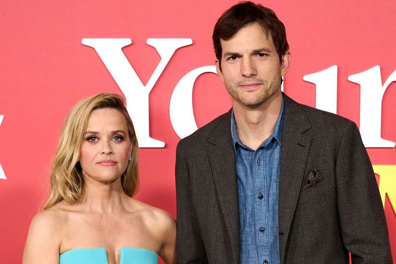 Ashton Kutcher & Reese Witherspoon