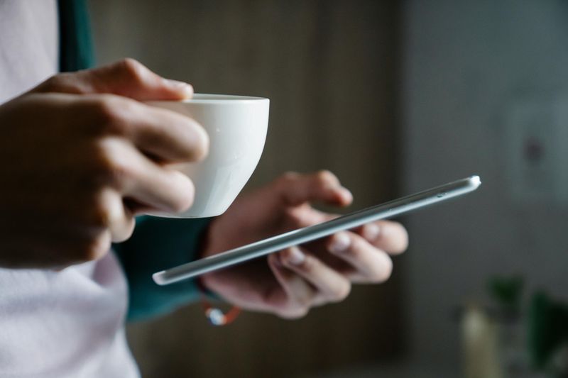 Avoiding Your Phone for the First Hour