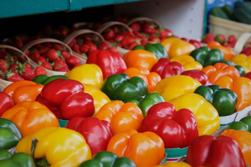 Bell Peppers: Colorful Hydration Cups