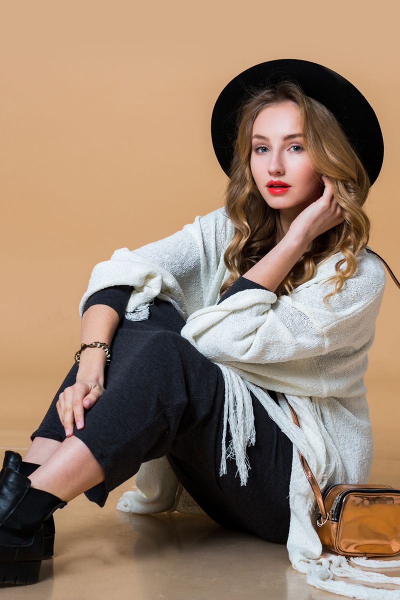 Capes or Ponchos Over Slim Outfits