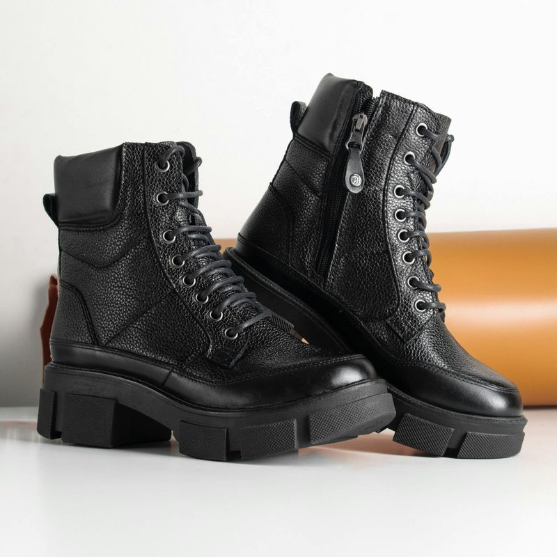 Chunky Combat Boots (With Overly Thick Soles)