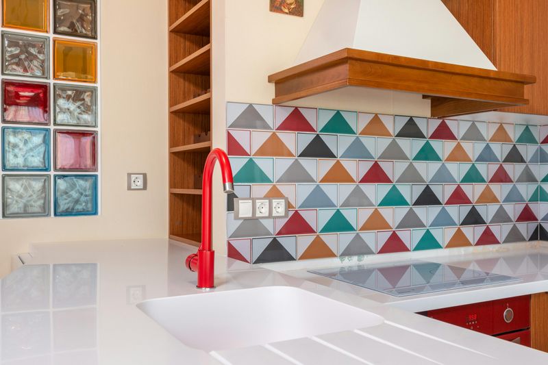 Color-Blocked Tiles