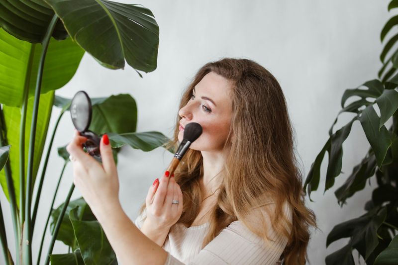 Contour the Hollows, Not Your Cheeks
