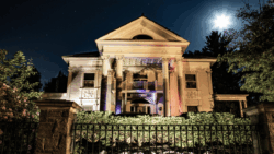 10 Haunted Mansions in New York State That Will Give You Chills