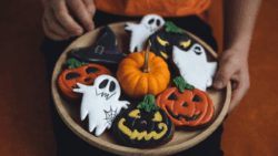 10 Spooky Desserts Californians Are Baking This Halloween
