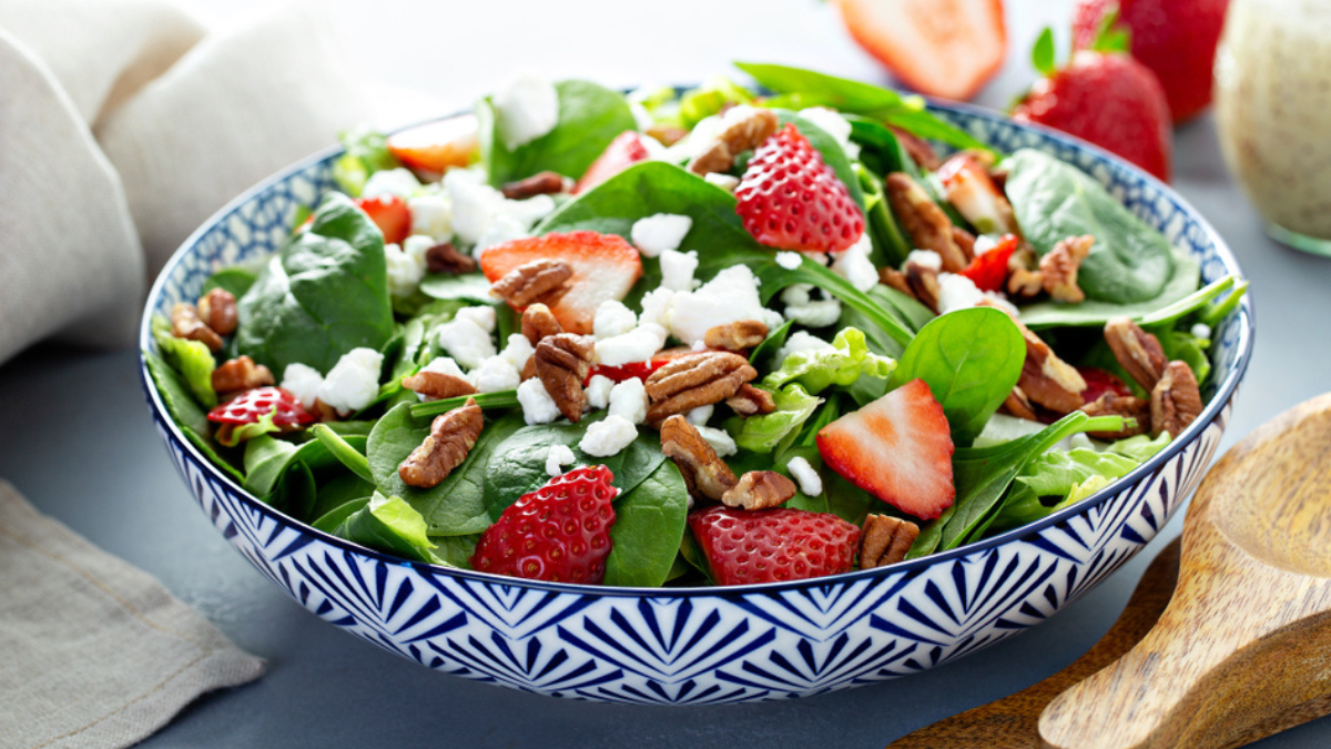 12 Salads So Satisfying You’ll Forget They’re Healthy