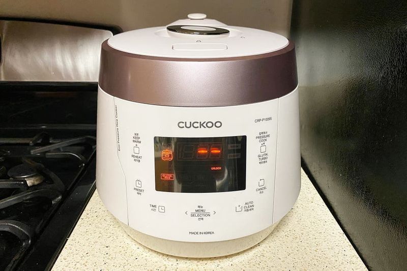 Cuckoo CRP-P1009 Pressure Rice Cooker