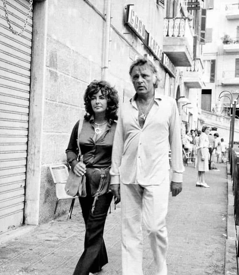 Elizabeth Taylor & Richard Burton