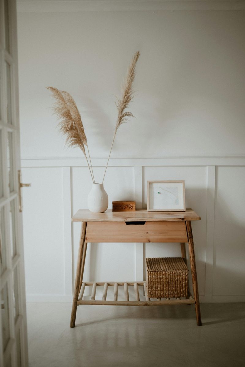 Feature Natural Wood Elements