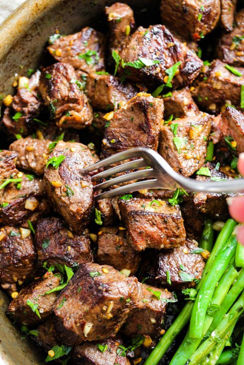 Garlic Butter Steak Bites with Green Beans