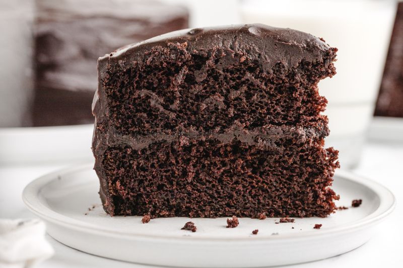 Grandma’s Old-Fashioned Chocolate Cake