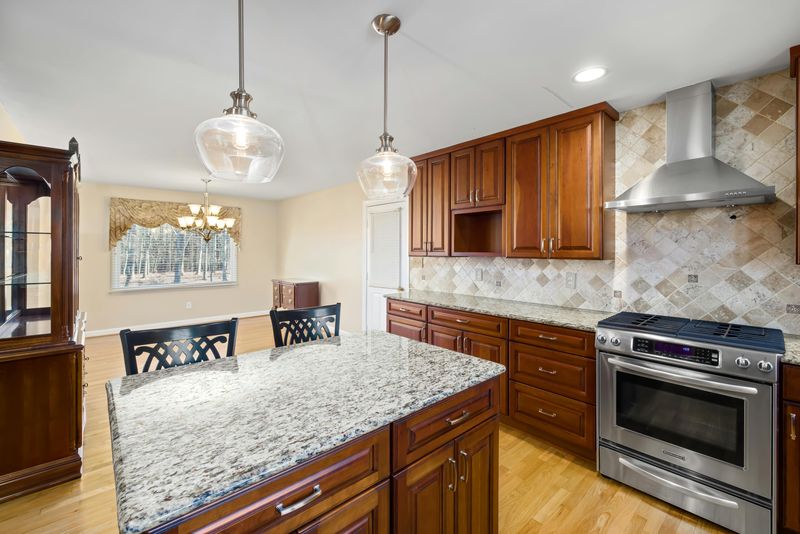 Granite Countertops in Every Kitchen