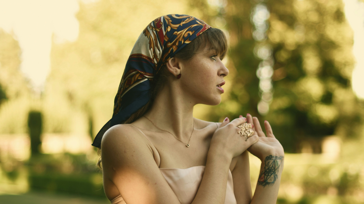 If This Sounds Like You, Your Childhood Was More Toxic Than You Think