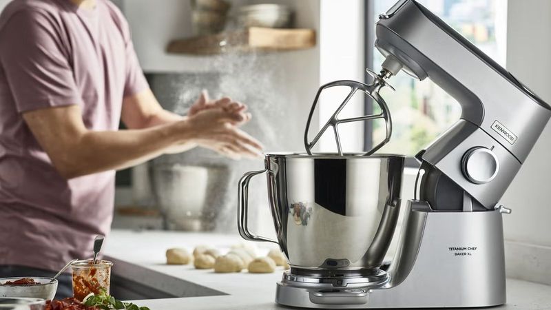 Kenwood Chef Titanium Stand Mixer