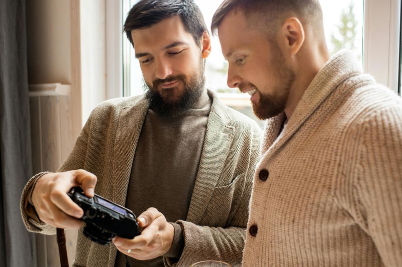 Name-Dropping and Status Seeking