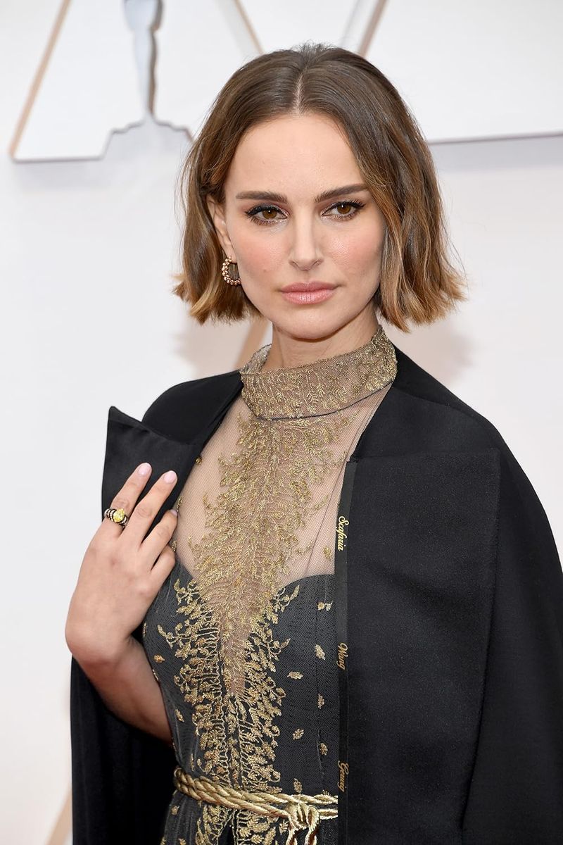 Natalie Portman - Harvard Graduate and Research Publisher