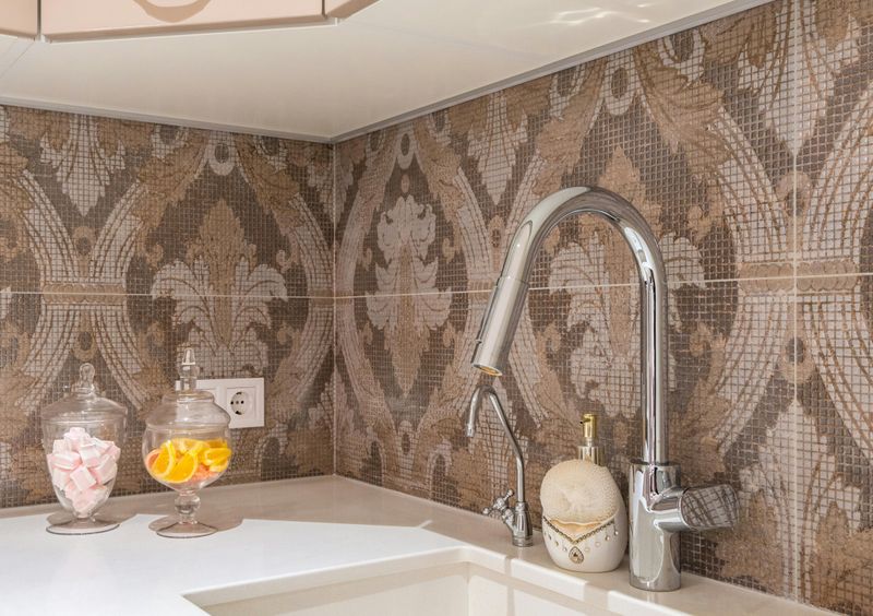 Patterned/Busy Tiles