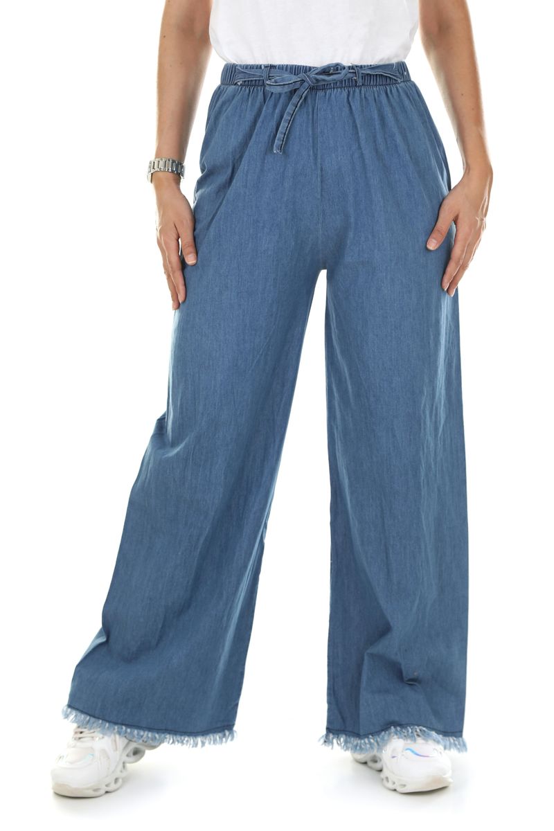 Pleated Trouser-Style Jeans