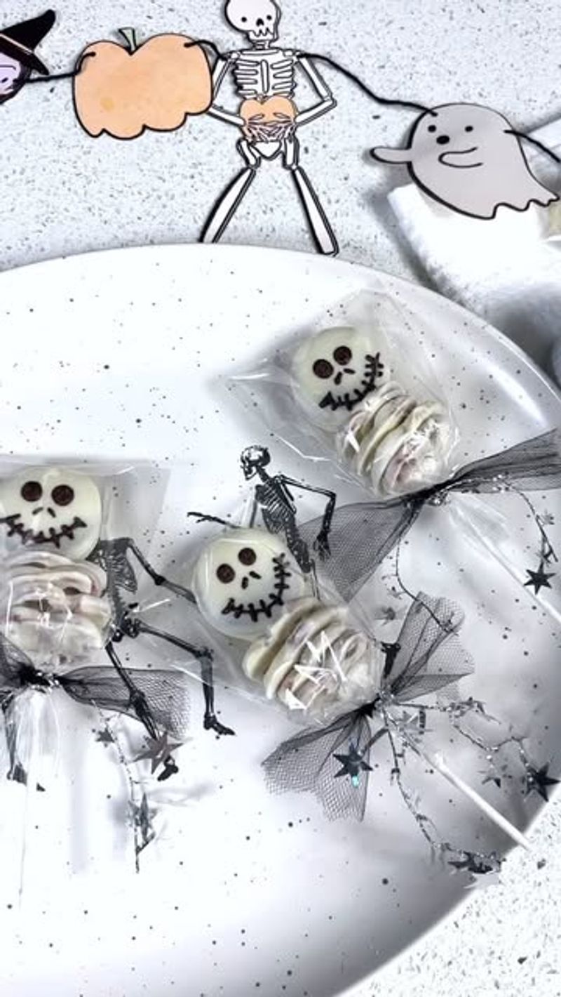 Skeleton Pretzel Sticks
