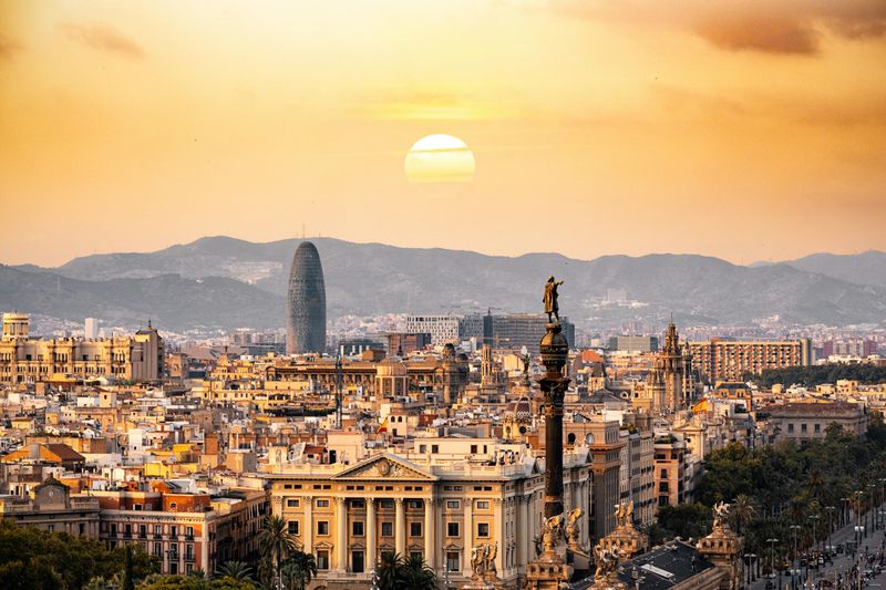 Spain's Social Scene