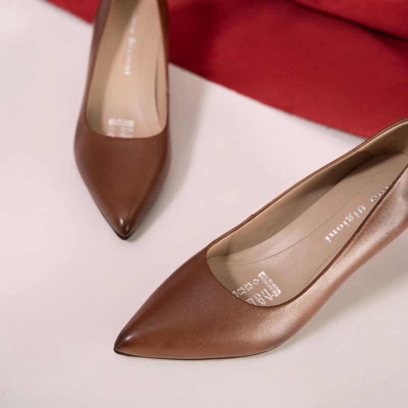 Ultra-Pointy Toe Pumps