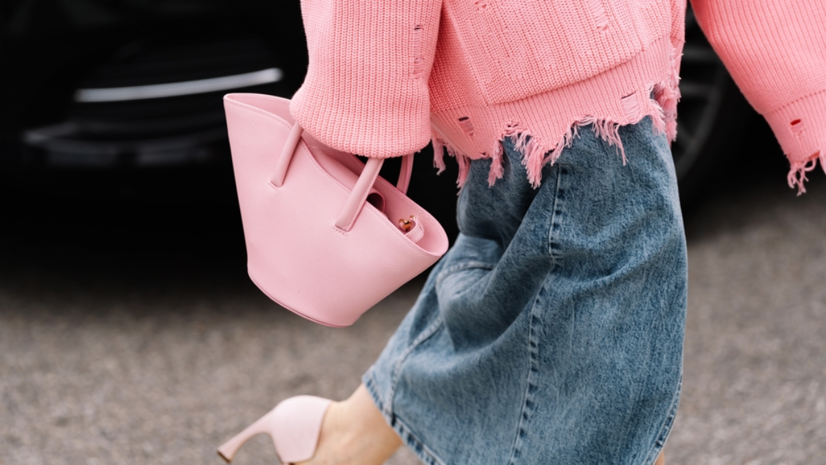 Ways Fashion Girls Are Wearing Pink Right Now (Without Looking Like Barbie)
