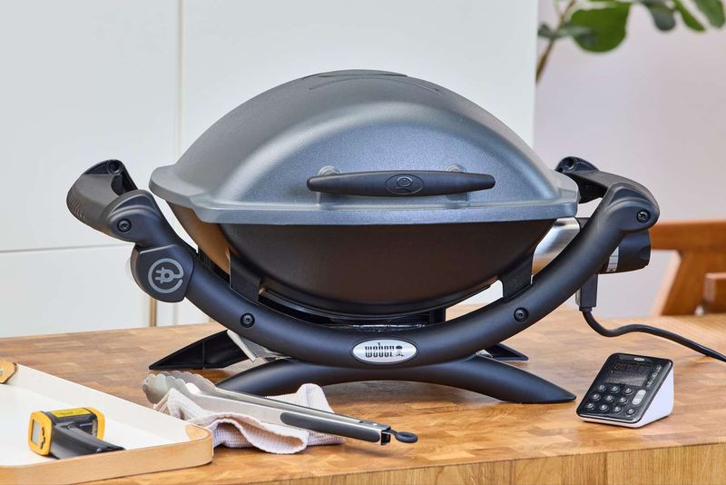 Weber Q1400 Electric Grill