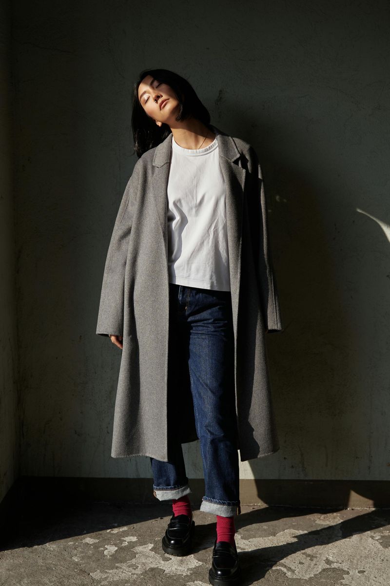 Well-Fitted Dark Jeans