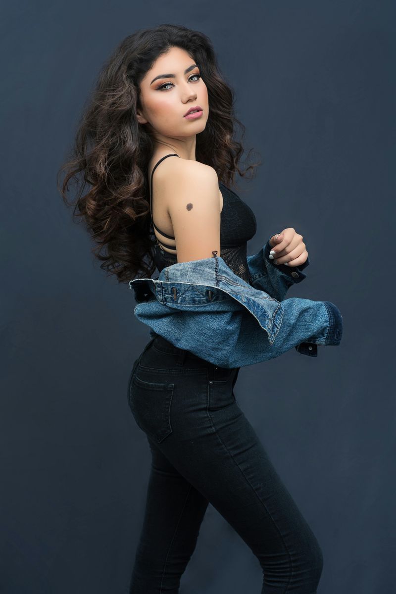 Well-Fitting Dark Jeans