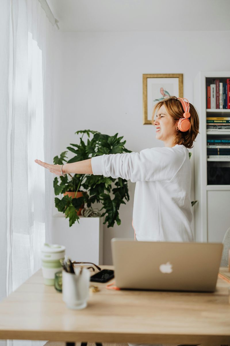 You Slow Your Pace and Let Yourself Pause Mid-Task