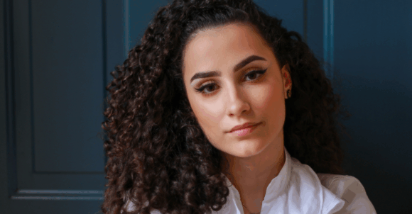 10 Low-Maintenance Curls That Still Look Polished