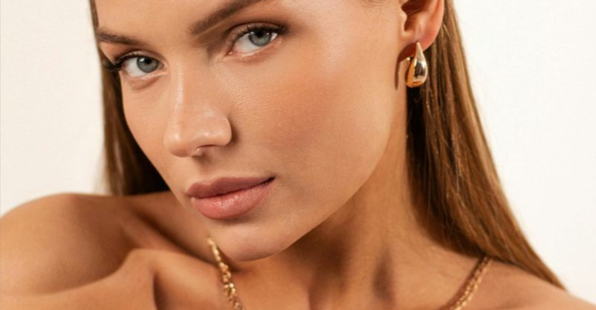 10 Fashion Habits That Instantly Make Any Woman Look Expensive