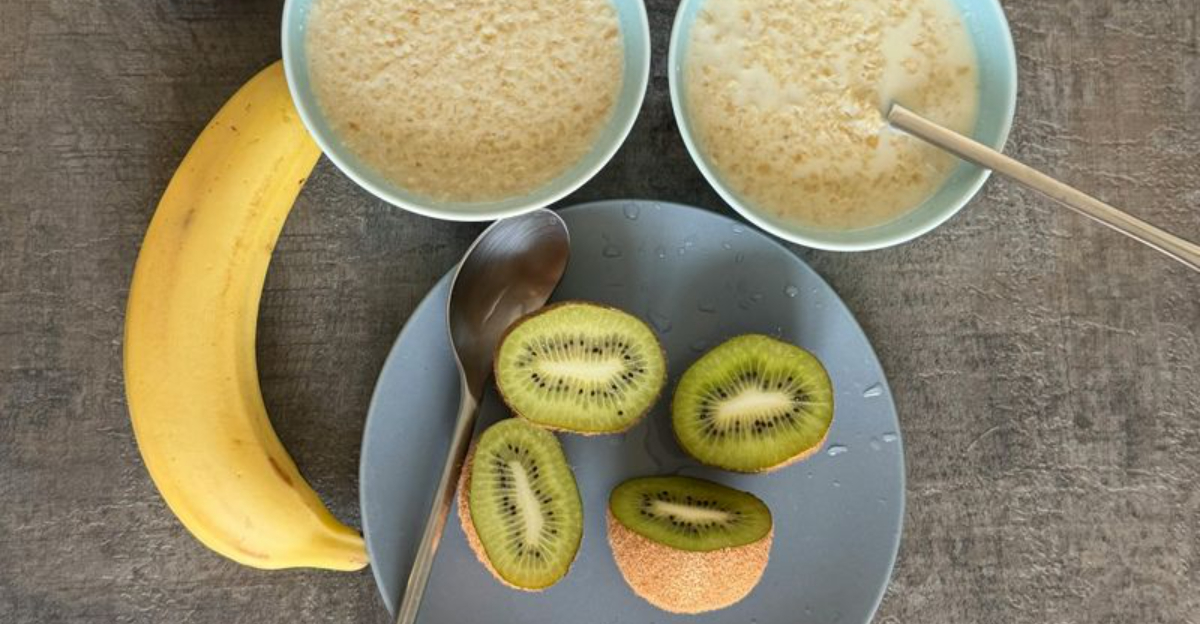 11 Foods That Help Reduce Bloating and Support Digestion