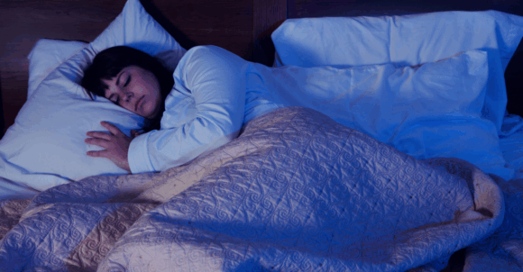 14 Things Wives Never Admit Feeling When They Go to Bed Before Their Husbands
