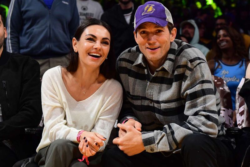 Ashton Kutcher & Mila Kunis