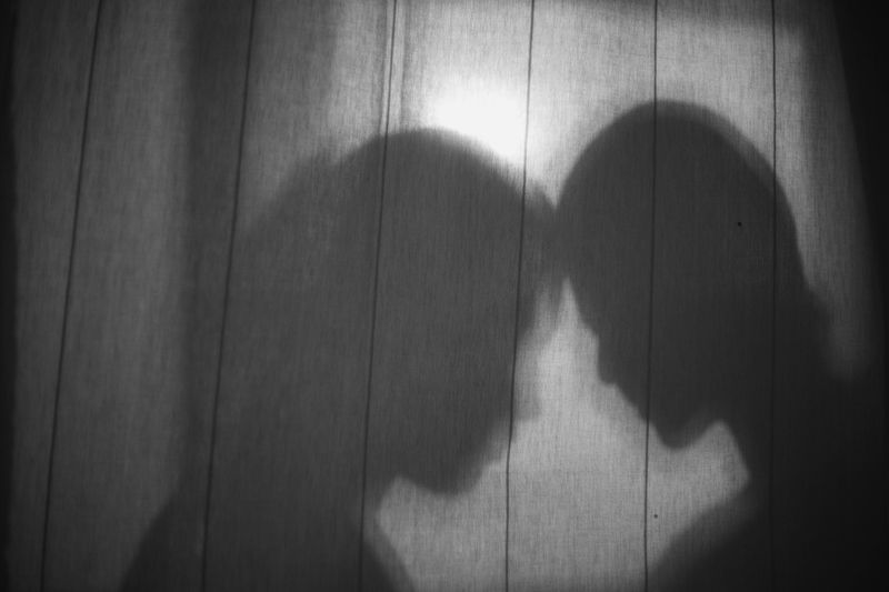 Avoiding Emotionally Available People