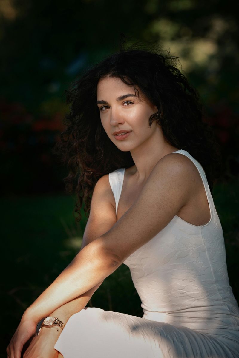 Being Comfortable in Her Own Skin