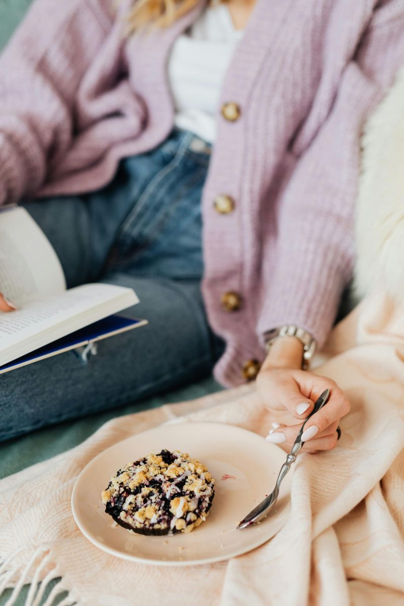 Blueberry Oat Crumble with Frozen Blueberries