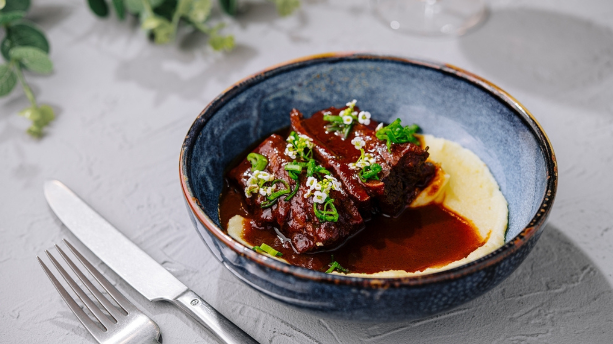 10 Elegant But Easy Meals Perfect for Entertaining at Home