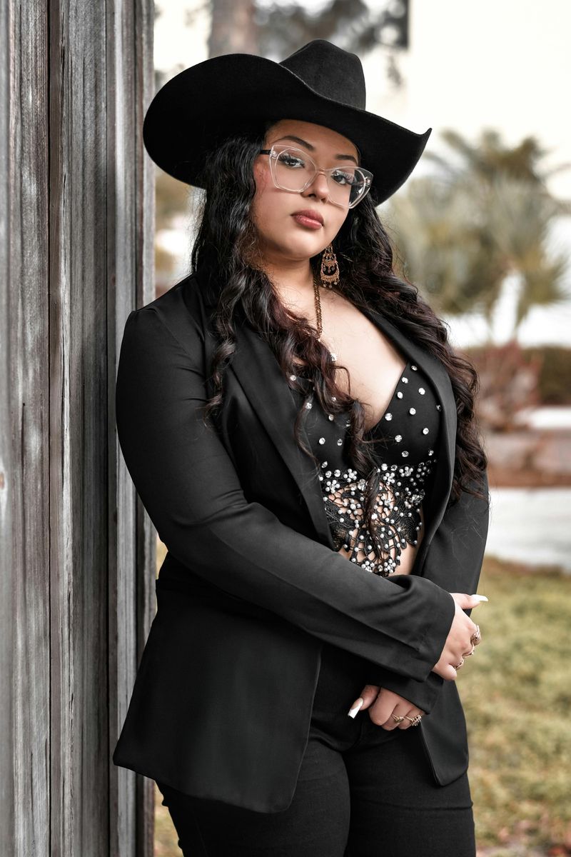 Don't Wear Oversized Accessories