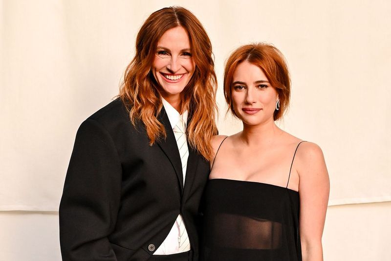 Emma Roberts and Julia Roberts