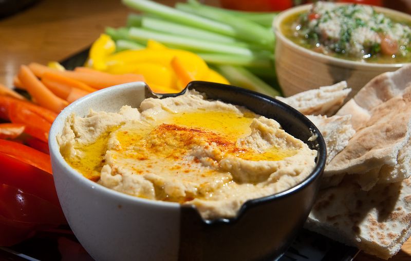 Hummus Bowl with Veggies