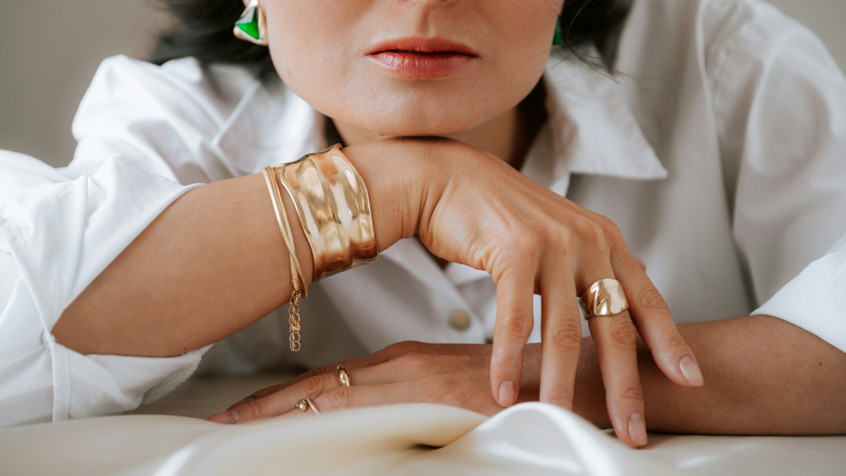 My Mom's Over 60 and Has Better Style Than I Ever Will—Here's How She Does It