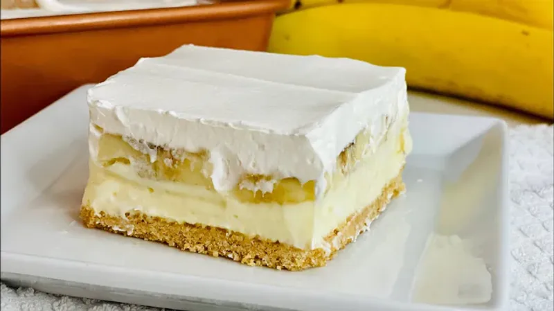 No-Bake Banana Cream Bars