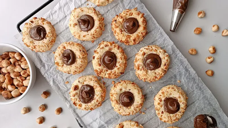 No-Bake Chocolate Hazelnut Thumbprints