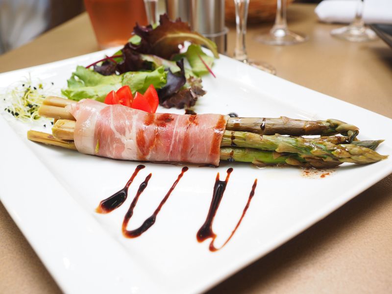 Prosciutto-Wrapped Asparagus