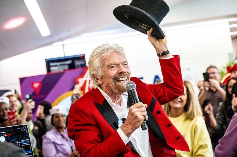 Richard Branson – Expanded Virgin Group