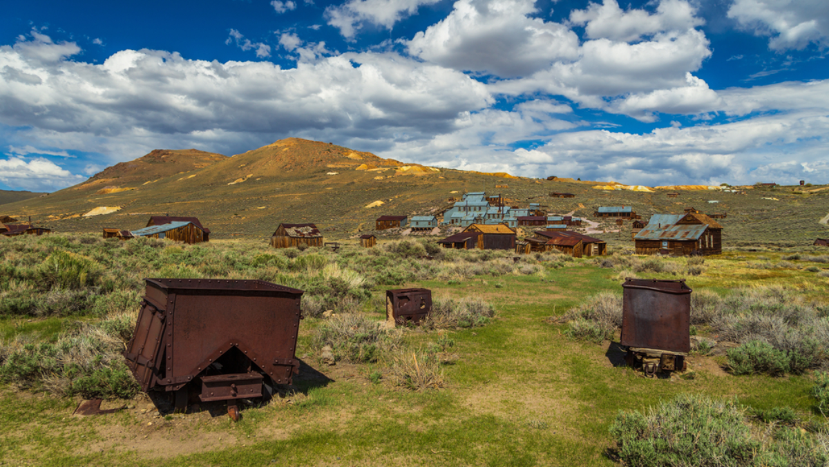 The Dark Side of the Golden State: California's Most Haunted Spots