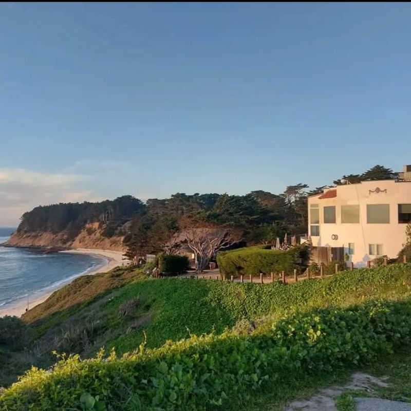 The Moss Beach Distillery – Moss Beach